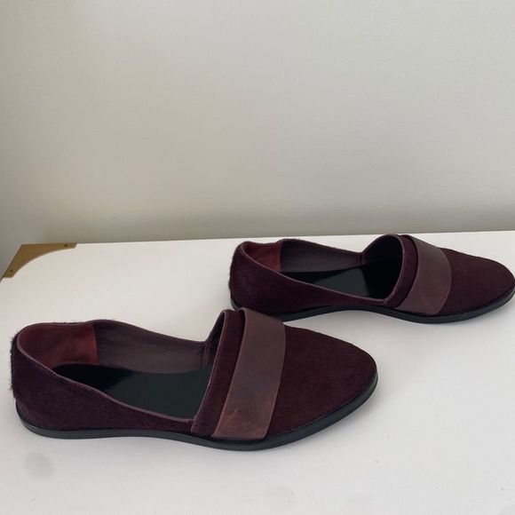 VINCE Mason (Maxon) Maroon Calf Hair Flats - Picture 8 of 16